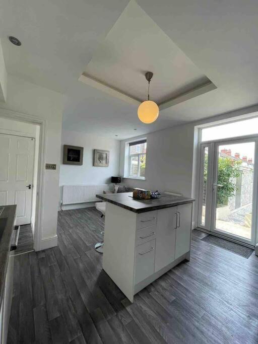 2 Bed Sleeps 6 Beach Retreat St Annes On Sea Villa Lytham St Annes Luaran gambar